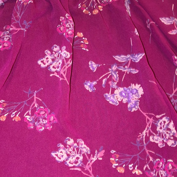 Lauren Conrad sheer overlay floral top size XS - Picture 3 of 5